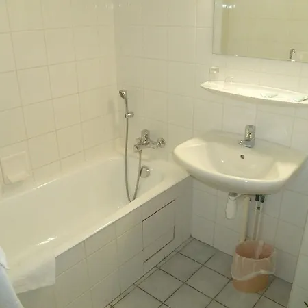 Gloria & Avenue Hotel Lourdes