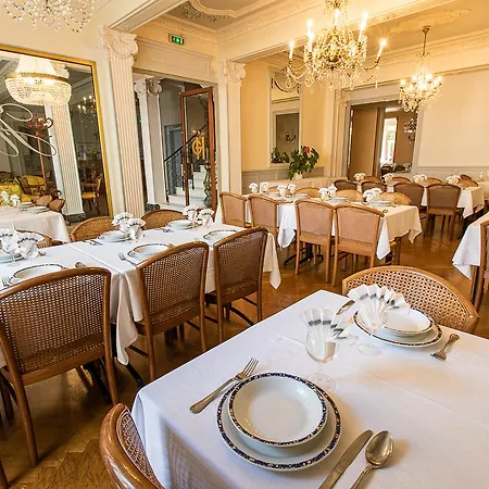 Gloria & Avenue Hotel Lourdes