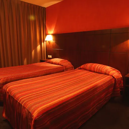 Gloria & Avenue 3* لورد