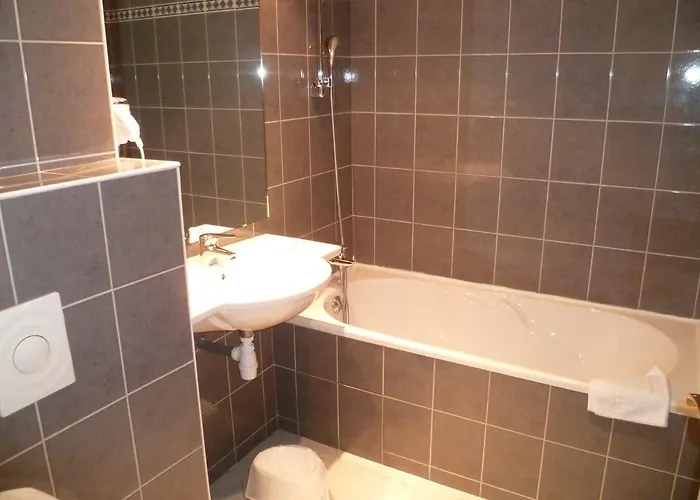 فندق Gloria & Avenue