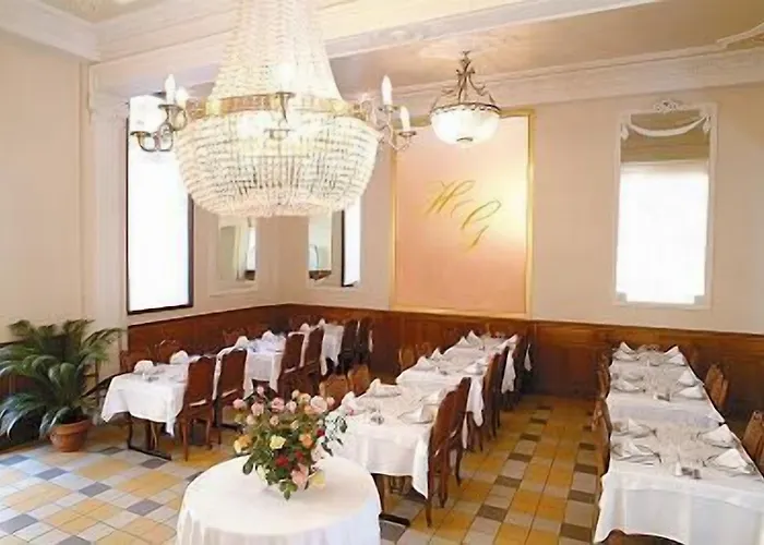 Gloria & Avenue لورد