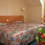 Gloria & Avenue Hotel 3*