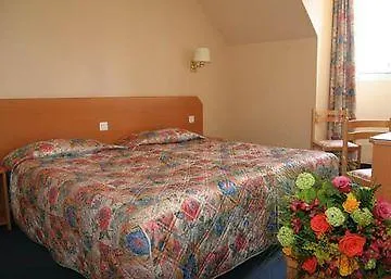 Gloria & Avenue Szálloda 3*