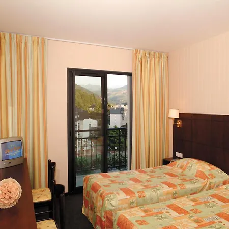 Gloria & Avenue Hotel