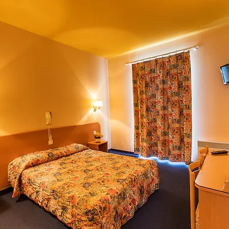 格罗里亚大道酒店