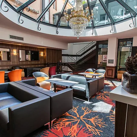 Hotel Gloria & Avenue Lurdy