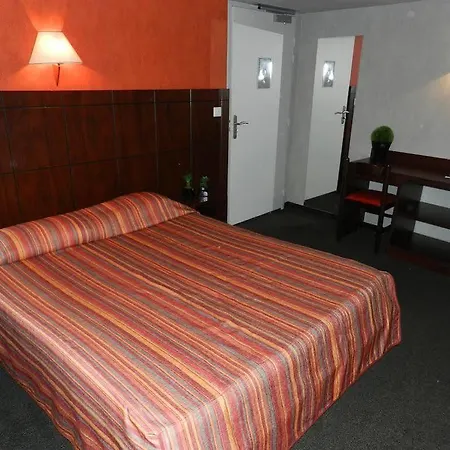 Gloria & Avenue Lurdy