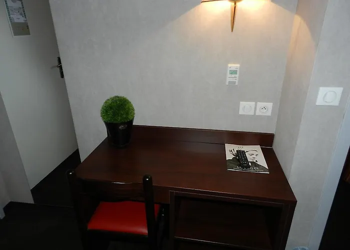 Gloria&avenue Lourdes