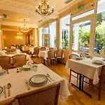 Hotel Gloria&avenue 3*